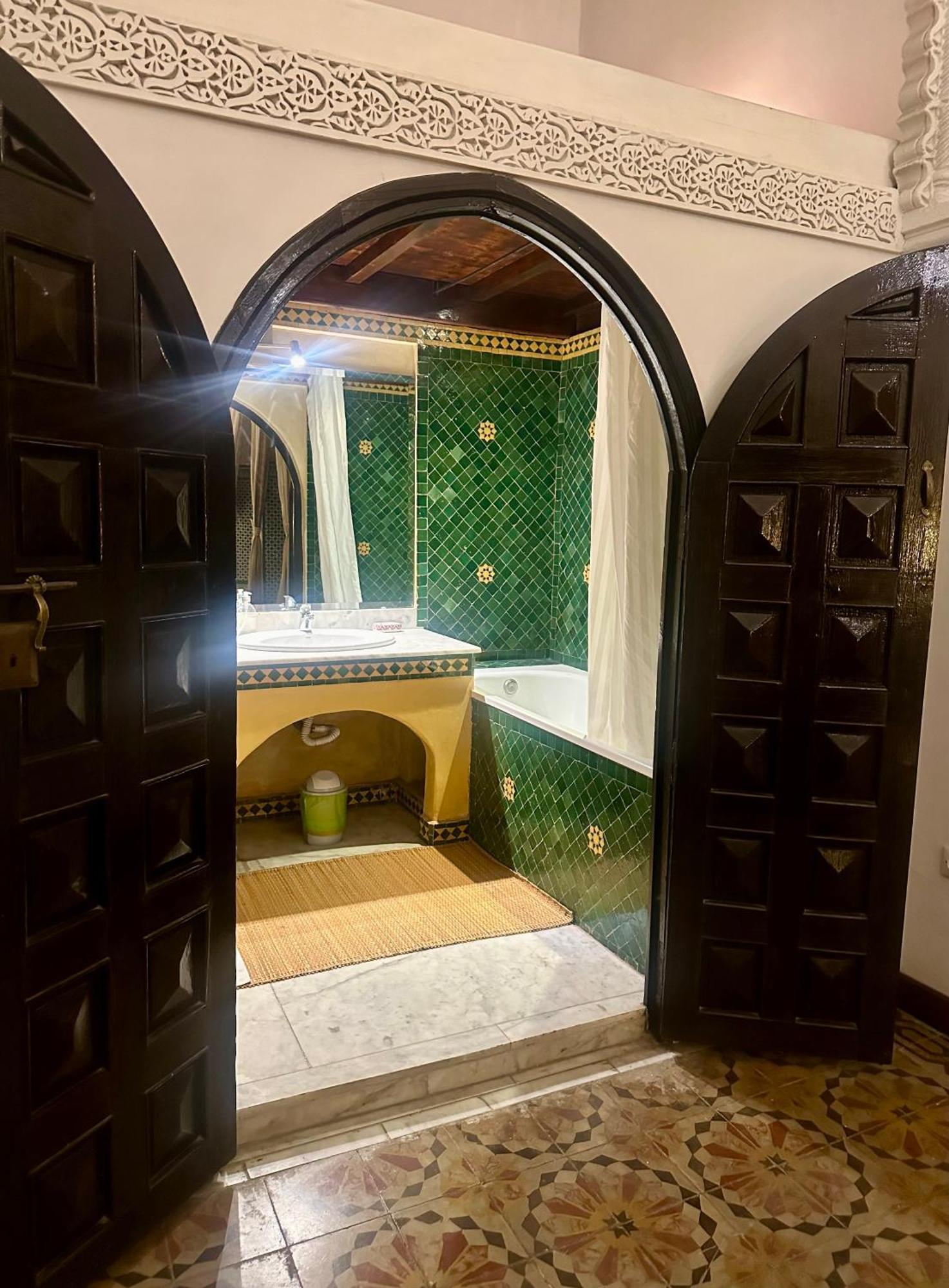 Riad A La Belle Etoile Salé Exterior photo